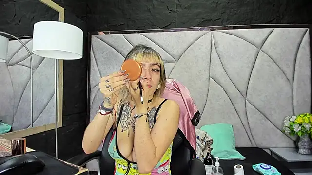 Samantha Smiith online show from February 10, 4:16 am