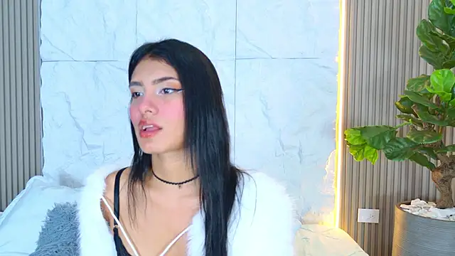 LaurenRodriiguez online show from April 13, 12:43 pm