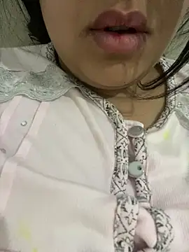 Snapshot of yassminsexy22 chatting on January 10, 5:45 pm yassminsexy22 online show from January 10, 5:45 pm