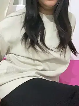 Snapshot of yassminsexy22 chatting on January 11, 12:07 pm yassminsexy22 online show from January 11, 12:07 pm