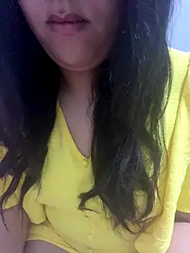 Snapshot of yassminsexy22 chatting on November 30, 12:20 pm yassminsexy22 online show from November 30, 12:20 pm