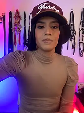 Snapshot of akinoro_ chatting on November 15, 8:27 pm akinoro online show from November 15, 8:27 pm