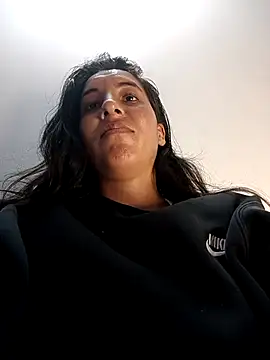 Bonny Klote online show from January 6, 1:20 am