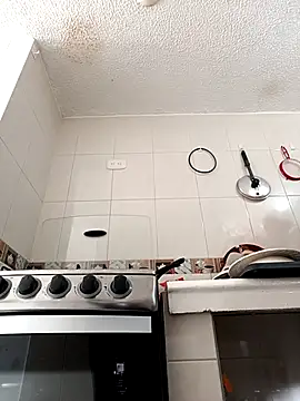 Bonny Klote online show from January 6, 4:13 pm