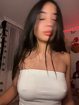 lina pink online show from January 2, 6:40 am