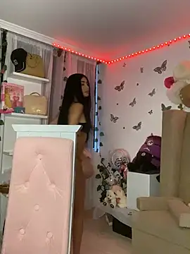 lina pink online show from January 23, 11:05 pm