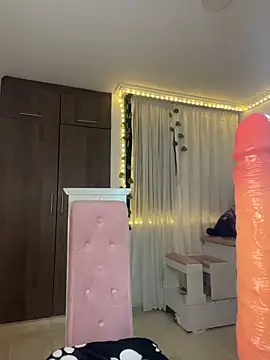 lina pink online show from February 26, 3:05 am