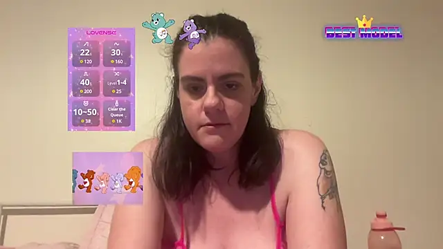 Snapshot of Jess4you0818 chatting on December 11, 11:43 pm Jess4you0818 online show from December 11, 11:43 pm