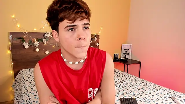 Snapshot of justinbiler chatting on December 24, 2:01 pm justinbiler online show from December 24, 2:01 pm