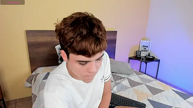 Snapshot of justinbiler chatting on January 4, 12:38 pm justinbiler online show from January 4, 12:38 pm