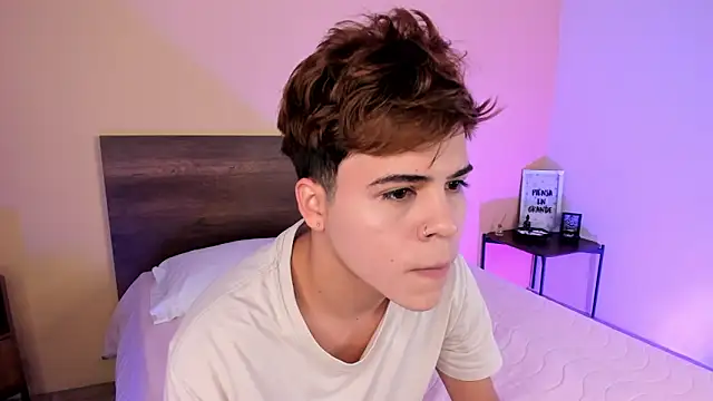 Snapshot of justinbiler chatting on January 17, 12:31 pm justinbiler online show from January 17, 12:31 pm