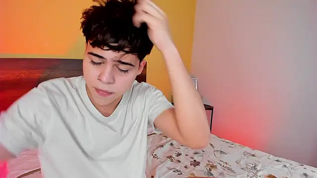 Snapshot of justinbiler chatting on January 25, 12:16 pm justinbiler online show from January 25, 12:16 pm