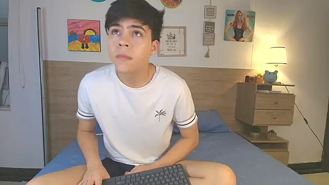 Snapshot of justinbiler chatting on September 27, 1:05 pm justinbiler online show from September 27, 1:05 pm