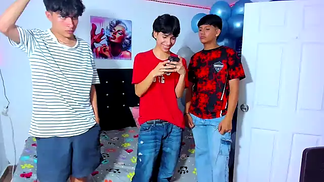 Alexander and Xiao online show from March 10, 9:07 pm