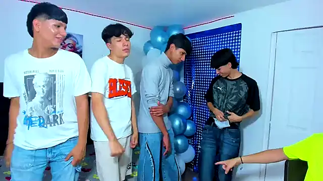 Alexander and Xiao online show from March 12, 9:45 pm