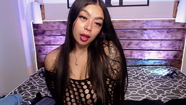 miaa saenz1 online show from January 25, 7:06 am