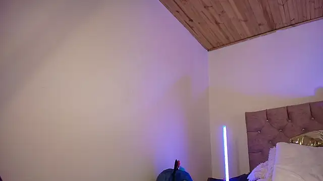 miaa saenz1 online show from October 11, 3:28 am