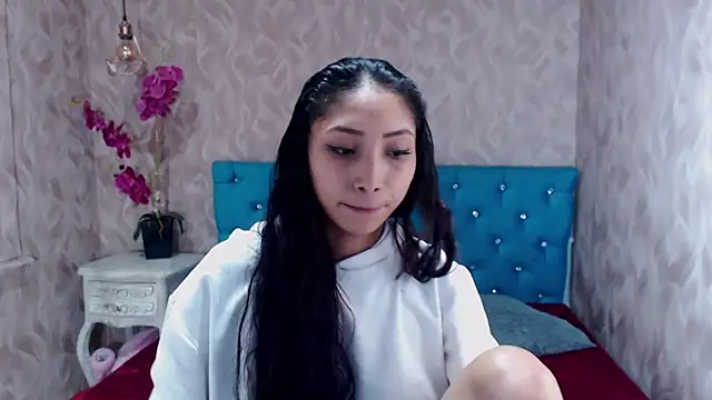 Snapshot of MadelineDoll chatting on February 23, 7:07 pm MadelineDoll online show from February 23, 7:07 pm