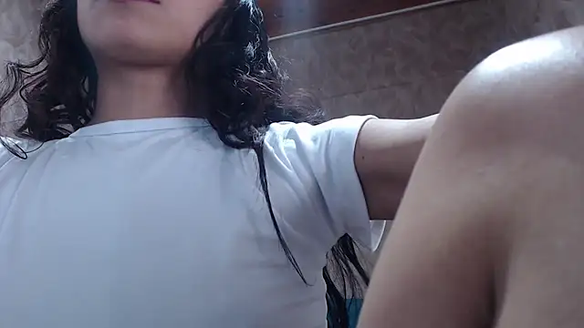 Snapshot of MadelineDoll chatting on March 15, 4:21 pm MadelineDoll online show from March 15, 4:21 pm