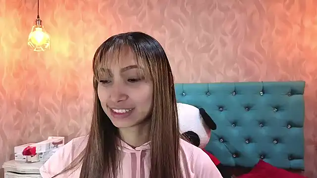 Snapshot of MadelineDoll chatting on November 12, 1:44 pm MadelineDoll online show from November 12, 1:44 pm