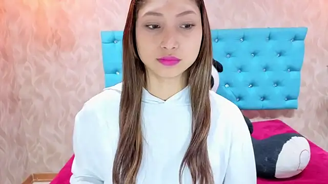 MadelineDoll online show from March 29, 1:33 pm