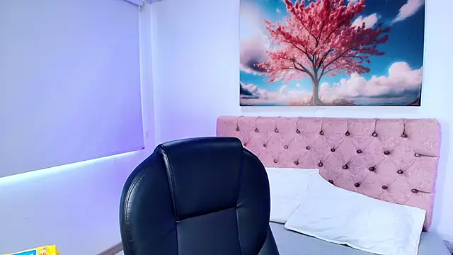 Emma monserrat online show from March 6, 8:27 pm