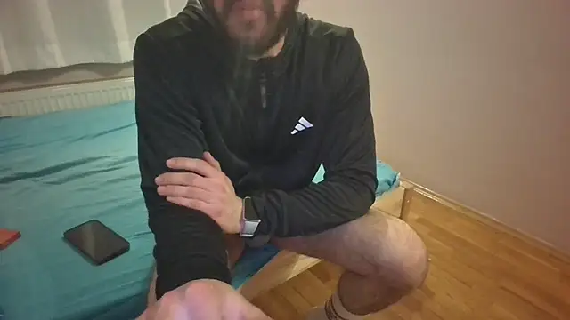 Snapshot of Turkboy_17 chatting on February 19, 6:54 pm Turkboy 17 online show from February 19, 6:54 pm