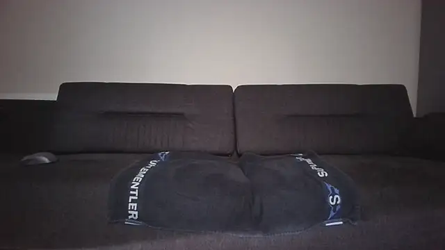 Snapshot of Turkboy_17 chatting on October 28, 9:24 am Turkboy 17 online show from October 28, 9:24 am