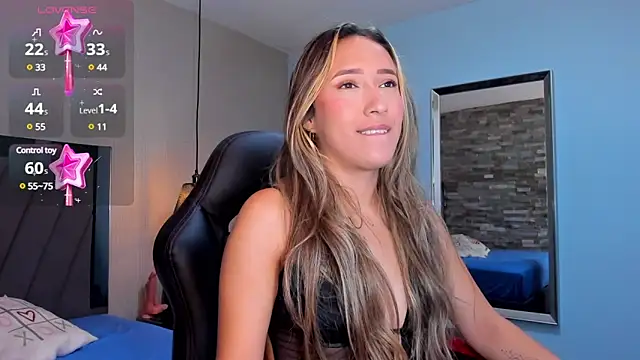 Snapshot of CAMILAGRAY chatting on March 6, 12:41 pm CAMILAGRAY online show from March 6, 12:41 pm