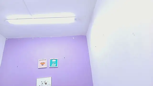 Snapshot of veronica_sinner_ chatting on March 15, 12:02 pm veronica sinner online show from March 15, 12:02 pm