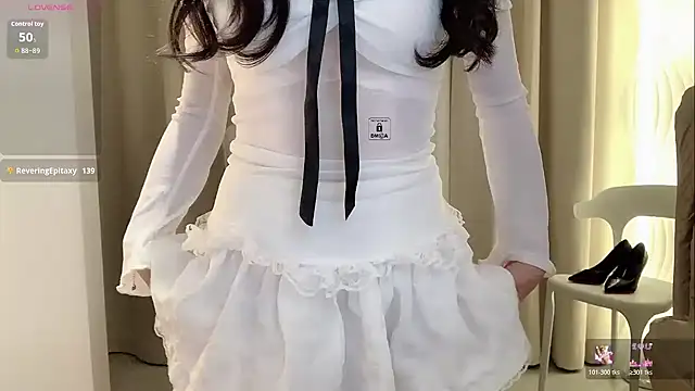 zhuzhu-520- online show from November 1, 3:58 pm