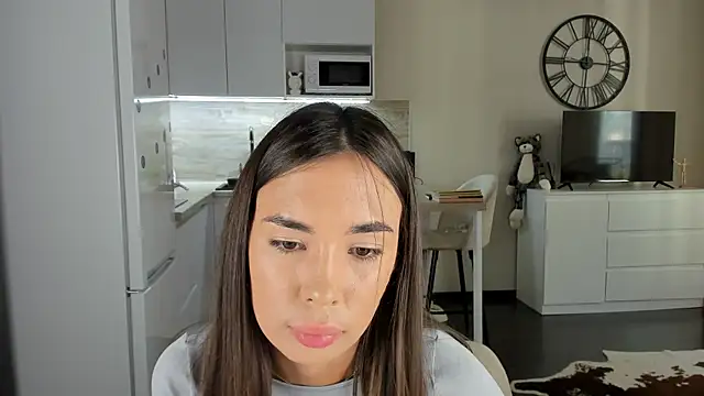 nilliluv online show from October 3, 9:17 am