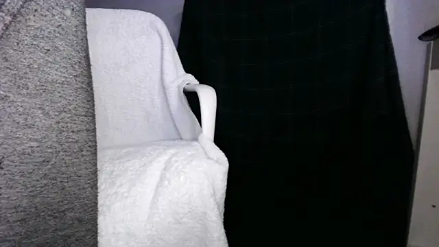 Snapshot of mr-k-quinn-x chatting on December 10, 1:54 am mr-k-quinn-x online show from December 10, 1:54 am