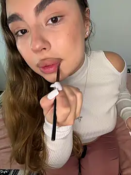 Snapshot of mint_melissaaa chatting on December 27, 5:59 pm mint melissaaa online show from December 27, 5:59 pm