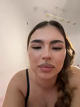 Snapshot of mint_melissaaa chatting on January 10, 4:30 pm mint melissaaa online show from January 10, 4:30 pm