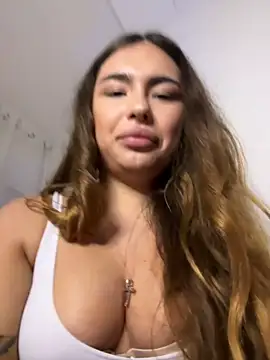 Snapshot of mint_melissaaa chatting on January 17, 5:19 pm mint melissaaa online show from January 17, 5:19 pm