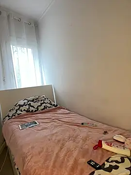 Snapshot of mint_melissaaa chatting on March 16, 2:11 pm mint melissaaa online show from March 16, 2:11 pm