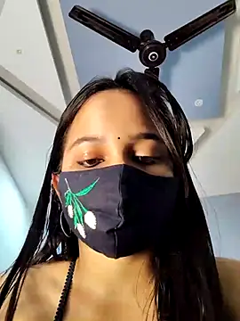 Varnika aarora online show from December 28, 11:41 am