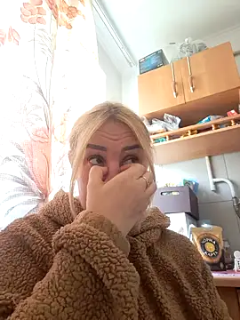 Snapshot of Malichkaanna30 chatting on November 1, 8:27 am Malichkaanna30 online show from November 1, 8:27 am