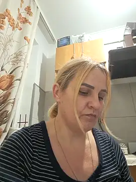 Snapshot of Malichkaanna30 chatting on November 27, 3:03 pm Malichkaanna30 online show from November 27, 3:03 pm