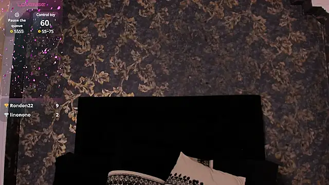 Snapshot of Isa_Little_Star chatting on February 19, 2:44 pm Isa Little Star online show from February 19, 2:44 pm