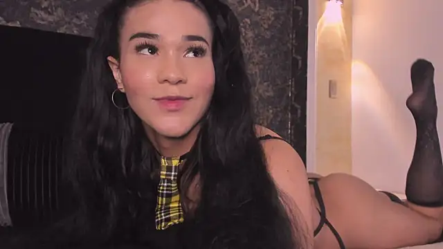 Snapshot of Isa_Little_Star chatting on March 6, 3:56 pm Isa Little Star online show from March 6, 3:56 pm