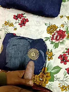 Snapshot of GF_nd_BF_ chatting on January 23, 9:50 am GF nd BF online show from January 23, 9:50 am