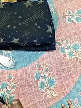 Snapshot of GF_nd_BF_ chatting on October 31, 7:42 am GF nd BF online show from October 31, 7:42 am