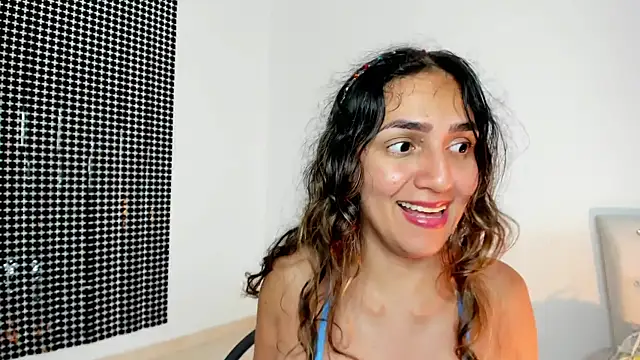 misshiccups online show from March 4, 4:49 am