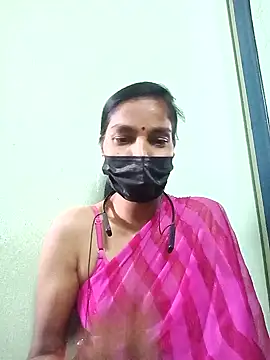 Snapshot of anusiya01 chatting on January 7, 6:16 am anusiya01 online show from January 7, 6:16 am