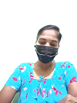 Snapshot of anusiya01 chatting on January 30, 2:47 pm anusiya01 online show from January 30, 2:47 pm