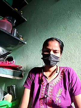 Snapshot of anusiya01 chatting on March 4, 2:49 am anusiya01 online show from March 4, 2:49 am