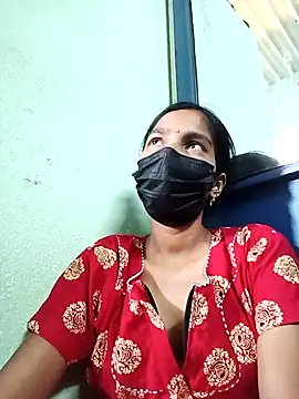 Snapshot of anusiya01 chatting on March 10, 6:16 am anusiya01 online show from March 10, 6:16 am