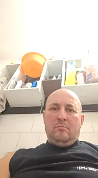 Snapshot of intx800 chatting on December 16, 3:54 pm intx800 online show from December 16, 3:54 pm